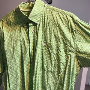 Cinch long sleeve button down